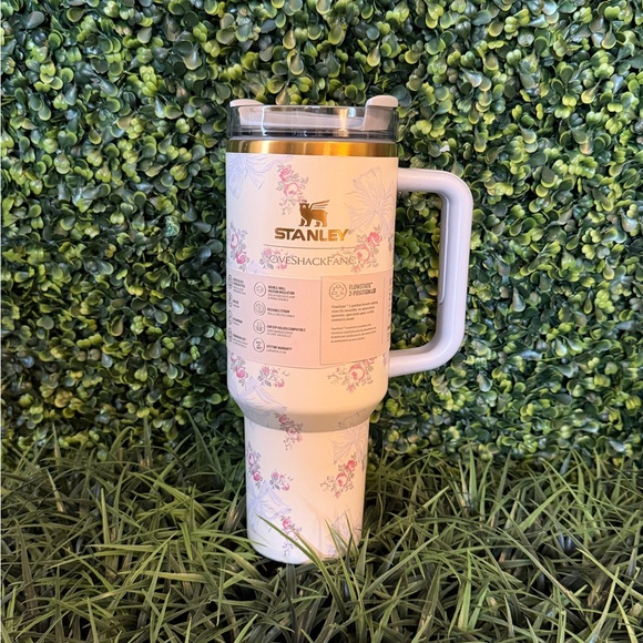 Stanley Other - Stanley x LoveShackFancy Blue Bow Limited Edition 40oz